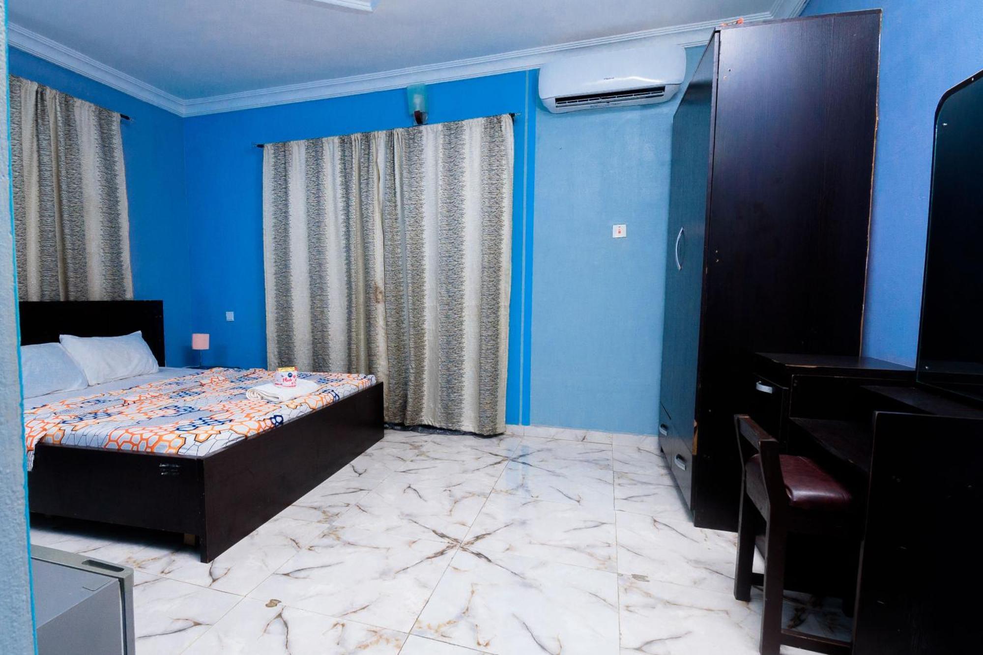 D'Tavern Apartment Ibadan Exterior photo